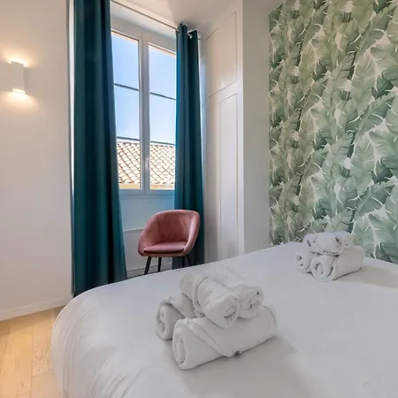 06a3 - Lovely In The Heart Of Old Apartamento
