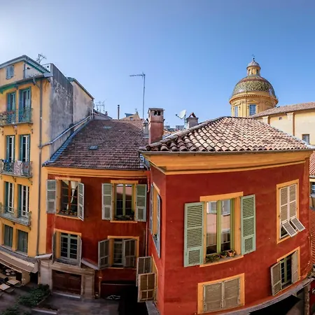 06a3 - Lovely In The Heart Of Old Niza